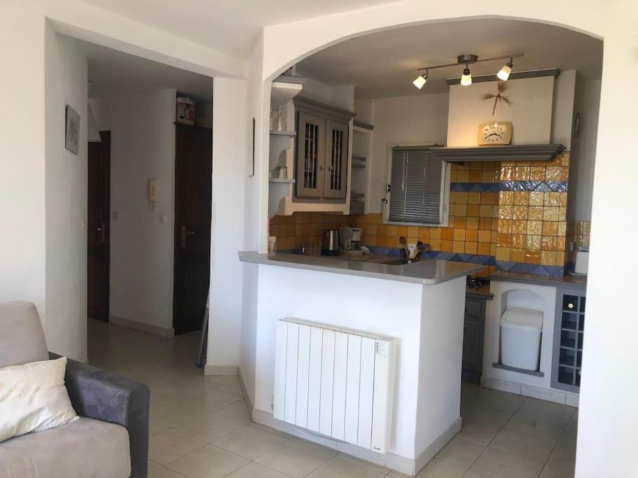 Appartement 60M2 - 2 Chambres A Une Minute Des Plages, Parking Prive Соссе-ле-Пен Екстер'єр фото